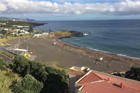 Lila Ocean View Apartment ポンタ・デルガダ エクステリア 写真